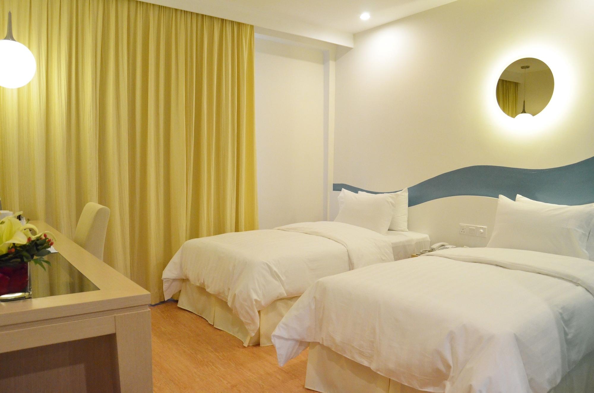 Oceania Hotel Kota Kinabalu Exteriör bild