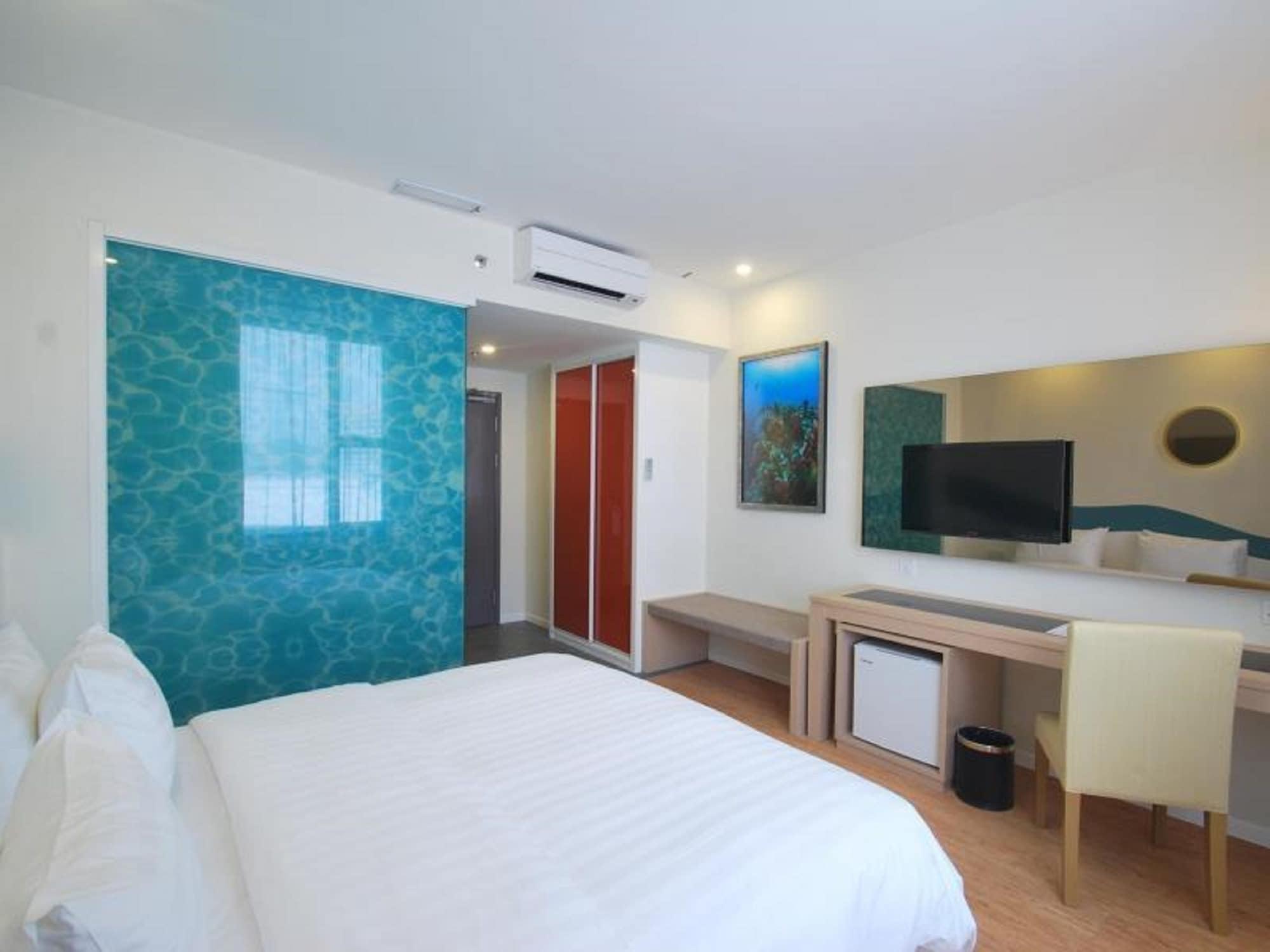 Oceania Hotel Kota Kinabalu Exteriör bild