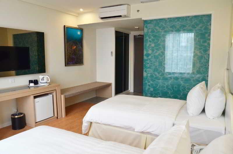 Oceania Hotel Kota Kinabalu Exteriör bild