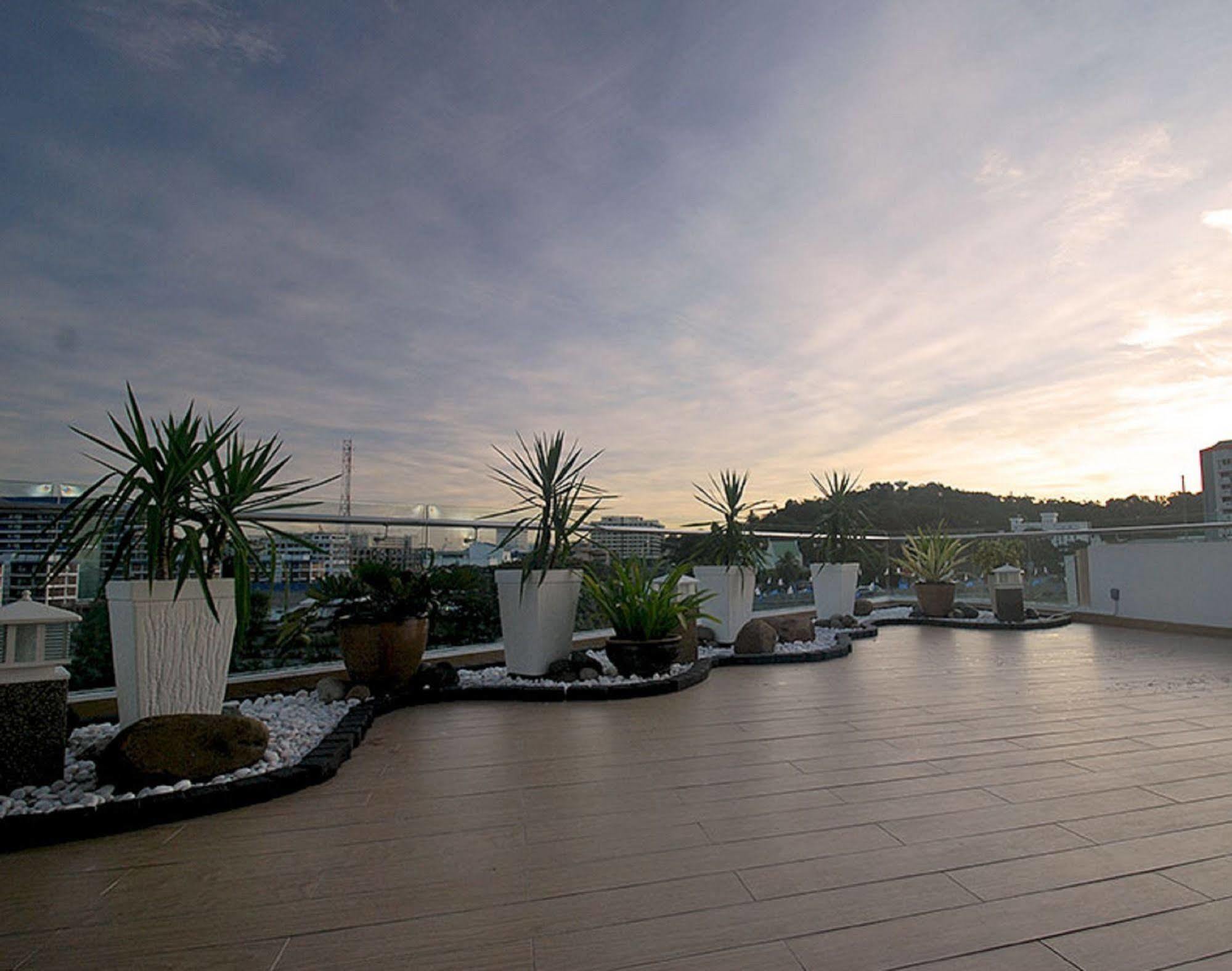Oceania Hotel Kota Kinabalu Exteriör bild