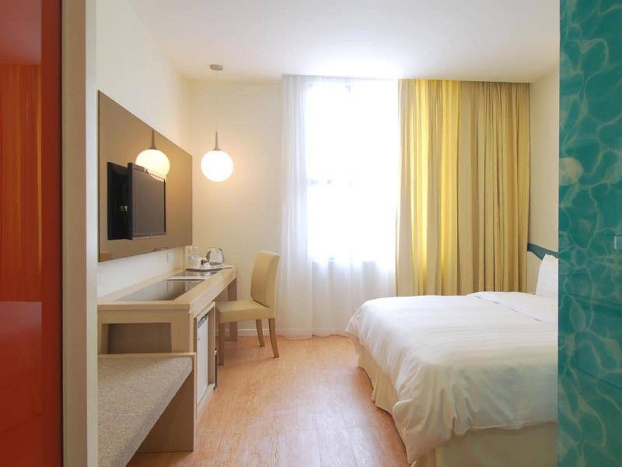 Oceania Hotel Kota Kinabalu Exteriör bild