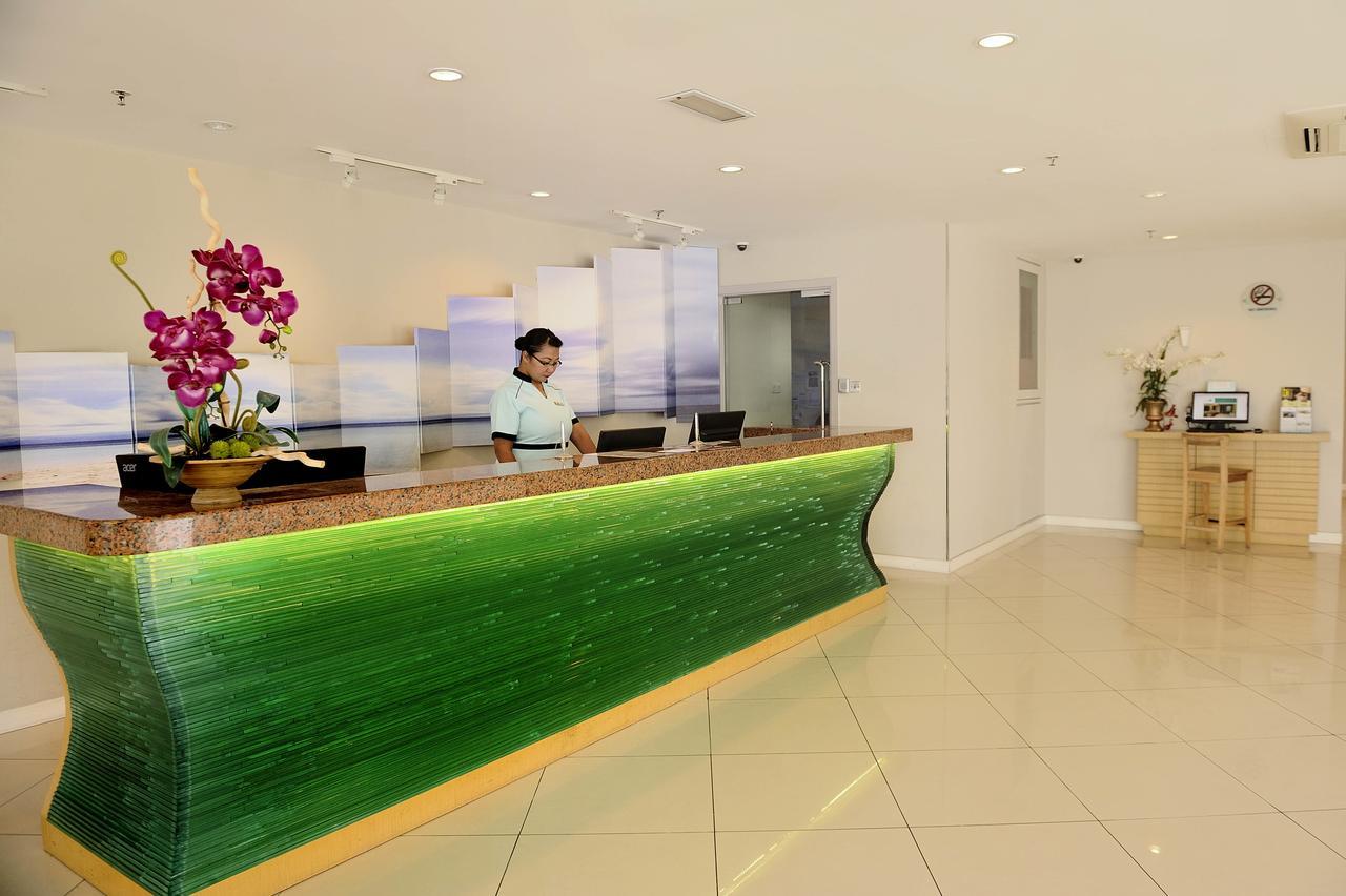 Oceania Hotel Kota Kinabalu Exteriör bild